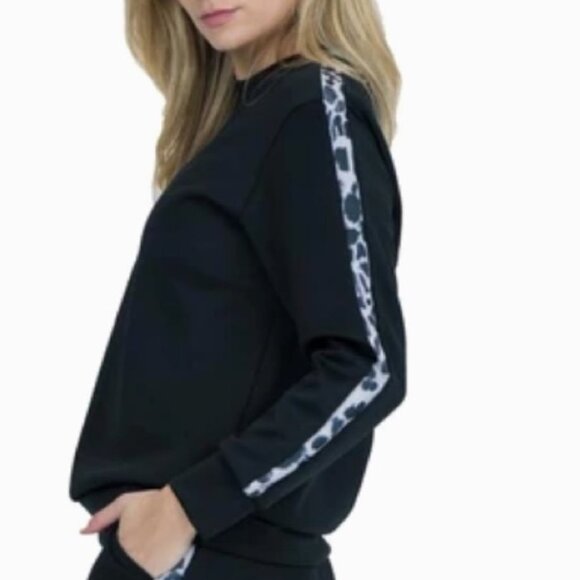 Nicole Miller Sport Scuba Striped Activewear Crewneck Sweatshirt - Picture 1 of 4